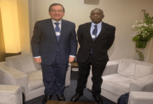 وزير البترول يستقبل وزير الطاقة الموزمبيقى فى دافوس