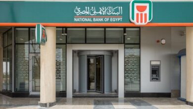البنك الأهلي يرفع حدود السحب والمشتريات لبطاقات الائتمان خارج مصر