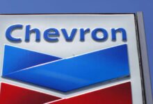 شركات تأمين ترفض مطالبة «شيفرون» بـ57 مليون دولار بعد مصادرة شحنة نفط