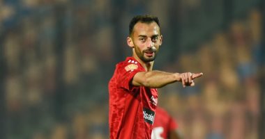 أحسن حد يعوض زيزو.. طارق يحيى يتغنى بـ أحمد عبد القادر