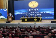 أصحاب المعاشات.. خلف الزناتي يعلن عن حزمة هدايا للمعلمين
