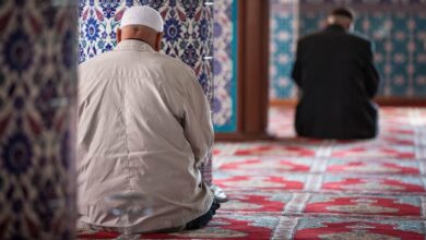 أفضل دعاء لطرد الشيطان واسترجاع التركيز في الصلاة