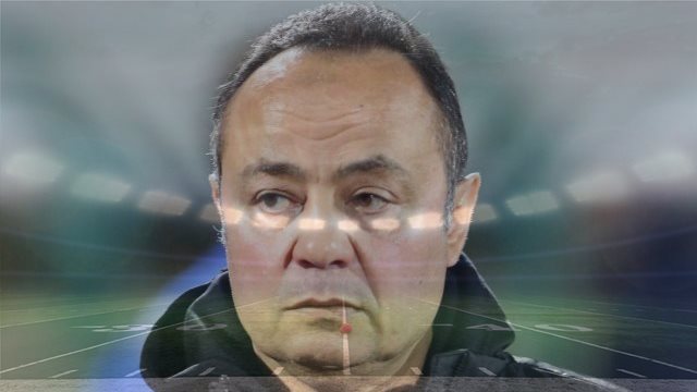 أنا كسبت ديكاداها.. طارق يحيى يوجه رسائل نارية لعضو مجلس الزمالك