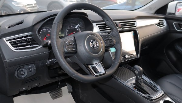 إم جي 5 موديل 2021 الأعلى تجهيزًا .. بأقل سعر للمستعمل