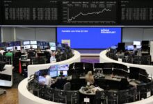 الأسهم الأوروبية تتباين عند التسوية وسط ترقب تطورات الرسوم الجمركية