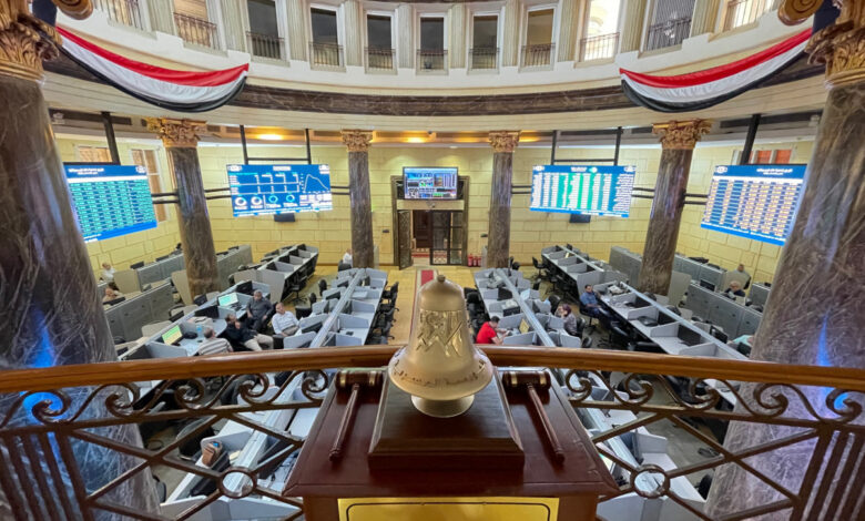 البورصة المصرية تواصل صعودها بمنتصف التعاملات