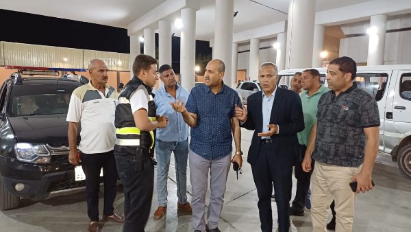 السكرتير العام المساعد يتفقد التشغيل التجريبي الجزئي لموقف المراكز ببني سويف
