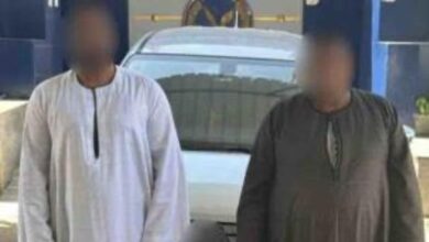 القبض على المتهمين بسرقة سيارة رحلات من قائدها بالقاهرة