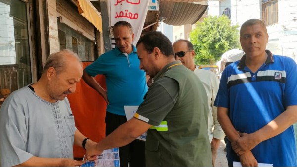 القوافل المائية تواصل عملها بمدن وقرى الجيزة