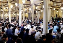 النبي كان يأخذ بالأسباب ويصدق التوكل على الله.. فيديو