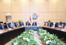 "الوزير" يستعرض التعديلات الجديدة في البرنامج الوطني لتنمية صناعة السيارات