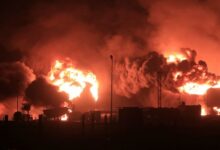 اليمن.. غارات إسرائيلية على الحديدة ووزير الدفاع يتوعد الحوثيين