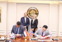 باستثمارات 650 مليون دولار .. توقيع اتفاق بين "مصر للألومنيوم" و"سكاتك" لتنفيذ المحطة الشمسية لمجمع نجع حمادي
