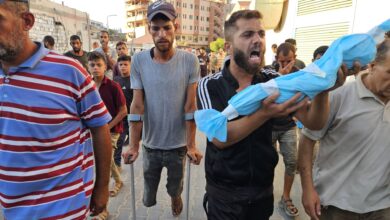 بالصور.. سكان غزة يموتون جوعا