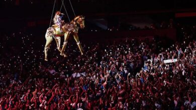 بعد عطل في المسرح.. «بيونسيه» تستبدل «السيارة الطائرة» بحصان ذهبي في جولة «كاوبوي كارتر»|شاهد