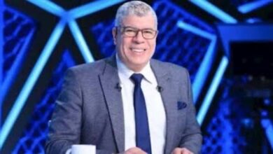 تريزيجيه ضرب المدرب.. شوبير يرد على لاعب الأهلي السابق