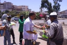 تكريم عمال النظافة بدمياط وتوزيع شنط غذائية عليهم