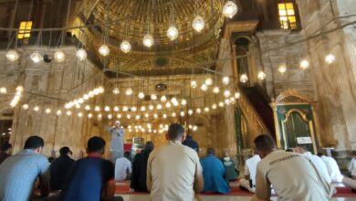 حكم قول "تقبل الله" بعد الصلاة .. دار الإفتاء تجيب