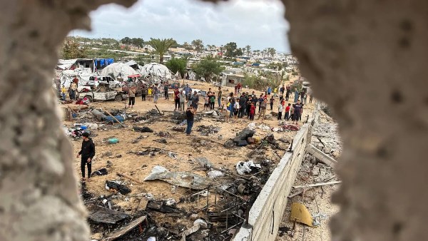 خلال 24 ساعة.. 136 شهيدًا في غزة بينهم أطفال ضحايا المجاعة و38 من مُنتظري المساعدات