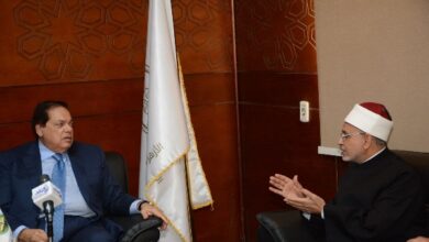 خلال تكريم أبو العينين.. رئيس جامعة الأزهر: فارس العمل البرلماني والخيري
