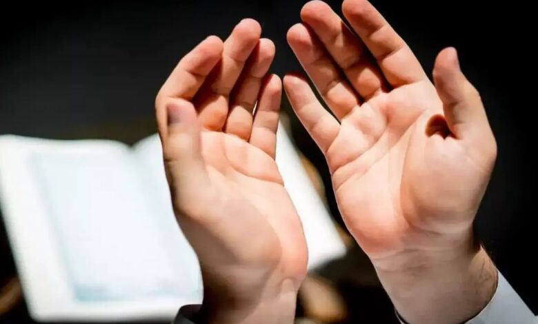 دعاء يوم الجمعة مكتوب.. كلمات مجرَّبة عن الصالحين