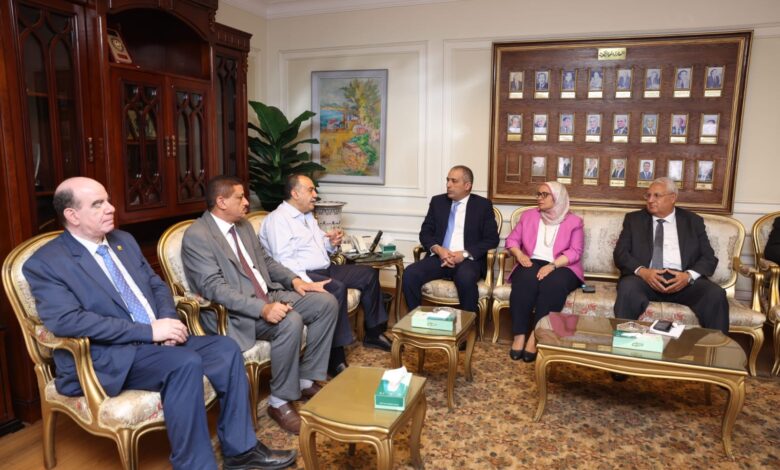 رئيس البنك الزراعي المصري يبحث مع محافظ أسيوط تعزيز التعاون المشترك لتطوير القطاع ودعم المشروعات التنموية 