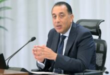 رئيس الوزراء يستعرض تقريرًا حول موقف تقديم خدمات الشهر العقاري من خلال المنافذ البريدية 