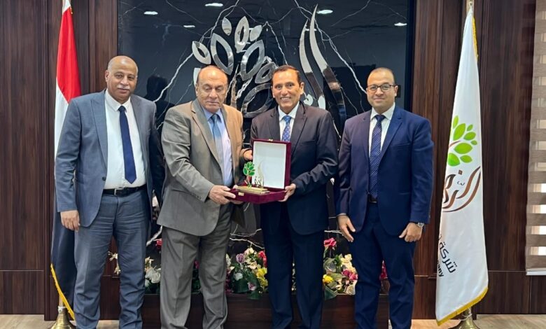 رئيس "تنمية الريف المصري الجديد" يبحث التعاون مع "نات إنيرجي الخرافي" في عدة مجالات