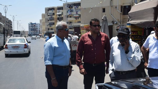سكرتير عام بورسعيد يواصل قيادة حملات النظافة والإشغالات بحي الزهور