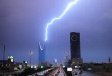 طقس السعودية.. أمطار رعدية مصحوبة برياح نشطة وزخات البرد تضرب المملكة