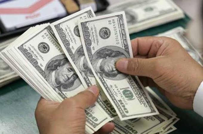 عاجل.. صافي الأصول الأجنبية بالقطاع المصرفي المصري يقفز لـ 14.7 مليار دولار بنهاية مايو الماضي 