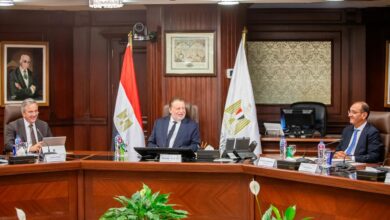 عاجل .. محافظ البنك المركزي المصري يبحث أوجه التعاون المشترك مع "الأوروبي لإعادة الإعمار والتنمية"
