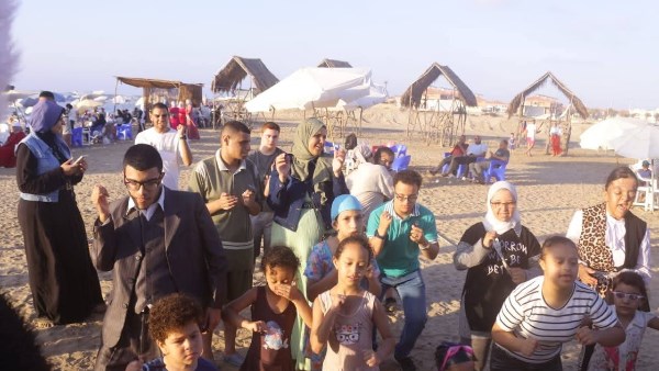 فعالية ترفيهية لذوى الهمم بشاطئ النخيل برأس البر
