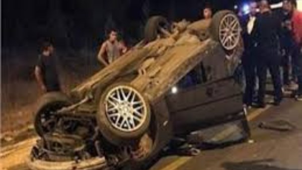 كانت محملة عمال.. إصابة 9 أشخاص في انقلاب ربع نقل على طريق بنها- المنصورة