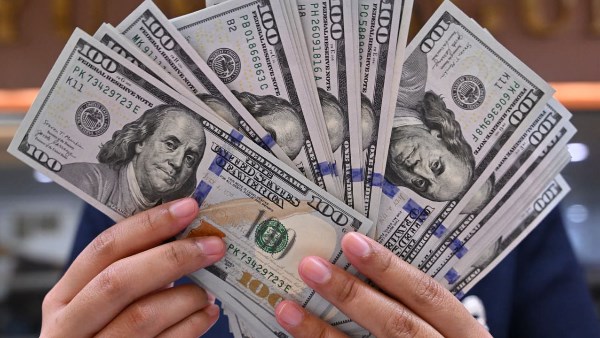 متوسط سعر الدولار اليوم الأحد 20 يوليو 2025