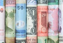 متوسطات أسعار العملات الرئيسية مقابل الجنيه بختام تعاملات اليوم