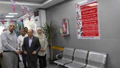 محافظ أسوان يتابع ميدانياً منظومة الإطفاء والحريق بالمنشآت الحكومية