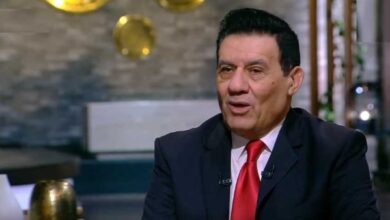 مدحت شلبي يتمنى الشفاء للاعب الأهلي السابق