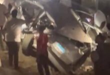 مصرع شخص وإصابة 6 آخرين في تصادم 3 سيارات علي كوبري المحلة_كفر الشيخ