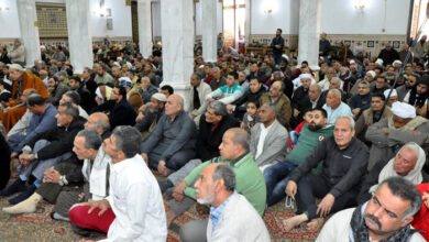 هل ترك خطبة الجمعة والاكتفاء بالركعتين مع الإمام يبطل