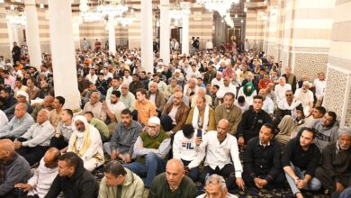 هل يجوز إنهاء المصلي عن الكلام أثناء خطبة الجمعة؟..الأزهر يجيب