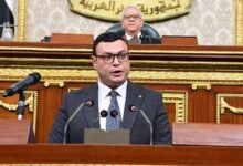 وزير الإسكان يتابع موقف عدد من مشروعات مرافق مياه الشرب بالمدن الجديدة والمحافظات