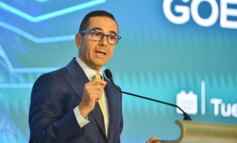 وزير الاستثمار يدعو لحوار مجتمعي لتطوير أداء مشروعات المناطق الحرة
