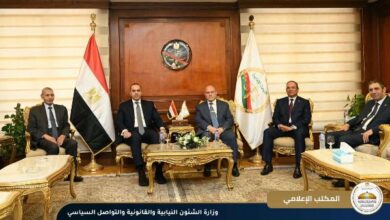 وزير الشئون النيابية يهنئ المستشار محمد الشناوي لتوليه منصب رئيس هيئة النيابة الإدارية