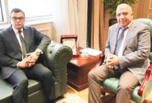 وزيرا الكهرباء والإسكان يبحثان خطة التوسع فى استخدامات الطاقة المتجددة