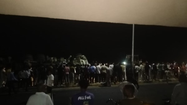وفاة سائق في انقلاب تريلا محملة بمواد خرسانية في سفاجا
