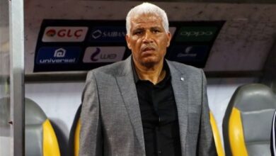 وفاة ميمي عبدالرازق مدرب النادي المصري السابق
